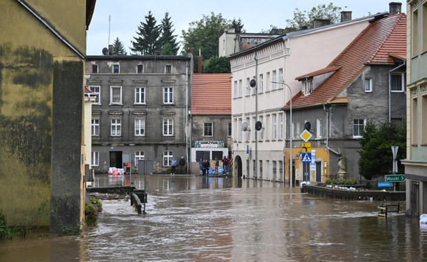 Burmistrz Bystrzycy Kłodzkiej: Ludzie potracili dorobek życia. Były dantejskie sceny w urzędzie