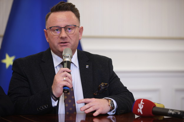 Burmistrz Trzebini Jarosław Okoczuk /	Łukasz Gągulski /PAP