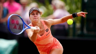 Burza przerwała zacięty pojedynek Linette z Pegulą