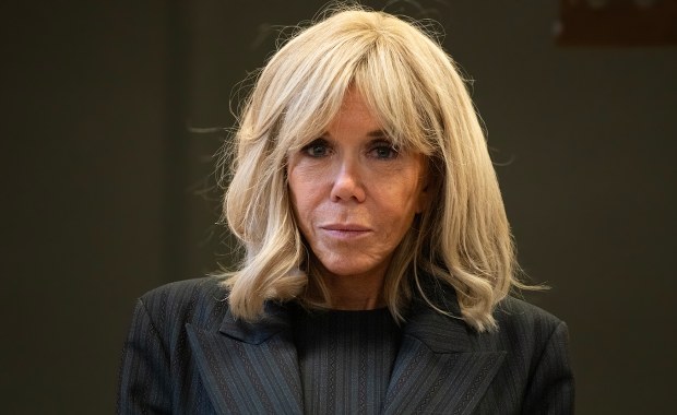 Burza we Francji. "Brigitte Macron jest mężczyzną"