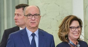 Burza wokół Czarzastego nie cichnie. "Wprowadzanie opinii publicznej w błąd"