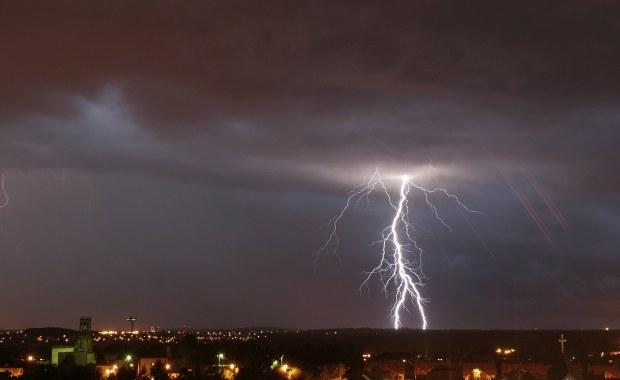 Burze i intensywne opady. Blisko 300 interwencji śląskich strażaków