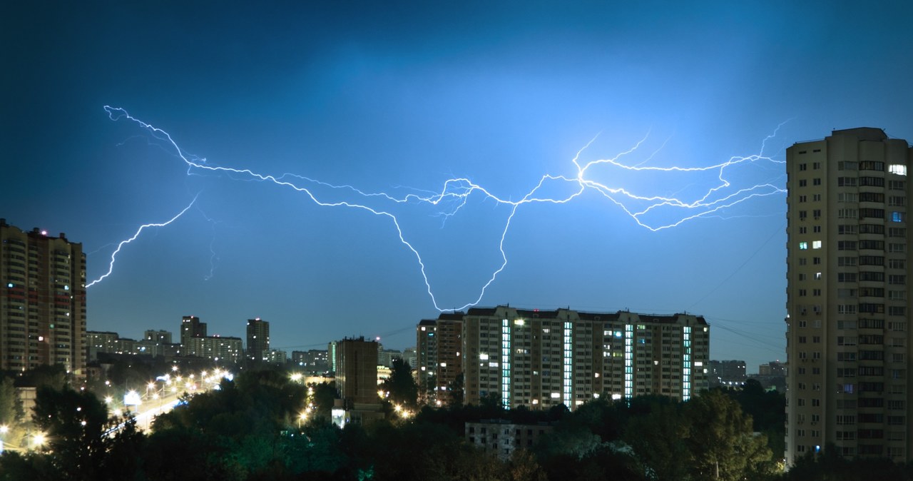 Burze pojawią się właściwie w całym kraju /123RF/PICSEL