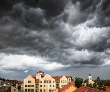 Burze, upały i ulewy. IMGW ostrzega
