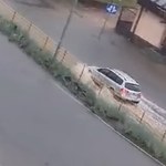 Burze z ulewami w Białymstoku, ulice pod wodą. Spadło 26 litrów deszczu [WIDEO, ZDJĘCIA]