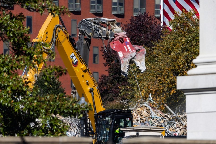 Burzenie Wschodniego Skrzydła Białego Domu /PAP/EPA/JIM LO SCALZO /PAP/EPA