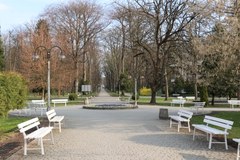 Busko-Zdrój: Park zdrojowy i cenione od średniowiecza wody lecznicze