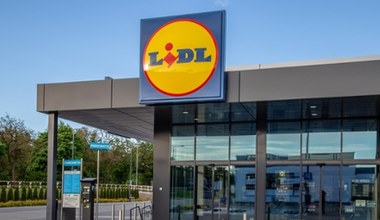 Butelka wina za mniej niż 2 zł? Lidl tłumaczy się z wrześniowej promocji