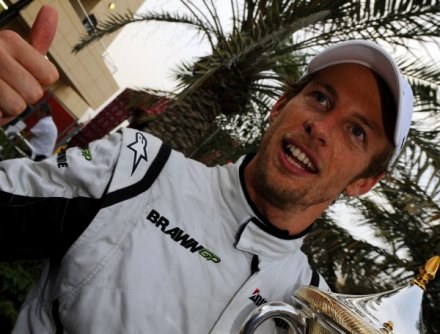 Button popiera cięcie kosztów w F1, dzięki temu ma szanse na zwycięstwa /AFP