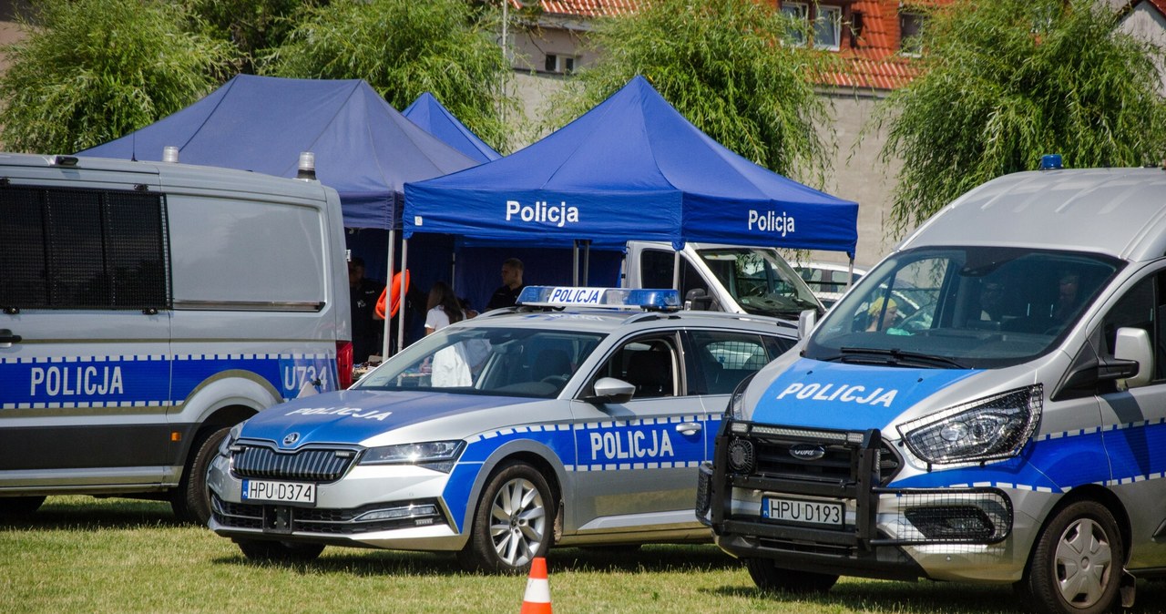 By przyciągnąć zainteresowanych, policjanci organizują liczne pikniki. /Fot. NewsLubuski/East News /East News