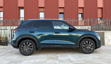 BYD Atto 2 jeździ jak elektryk i zużywa paliwo. Przejedzie 1 tys. km