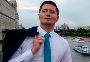 Był czołowym propagandystą Łukaszenki. Reżim nie wybaczył mu zdrady