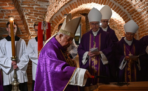 "Był głosem biskupów". Ostatnie pożegnanie abp. Józefa Michalika