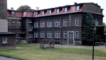 Był gwałcony i bity w ośrodku ss. boromeuszek. Pół miliona zł zadośćuczynienia dla wychowanka