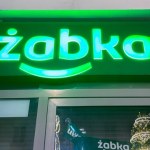 Był skok, teraz jest wielki spadek. Informacje z weekendu wstrząsnęły kursem Żabki