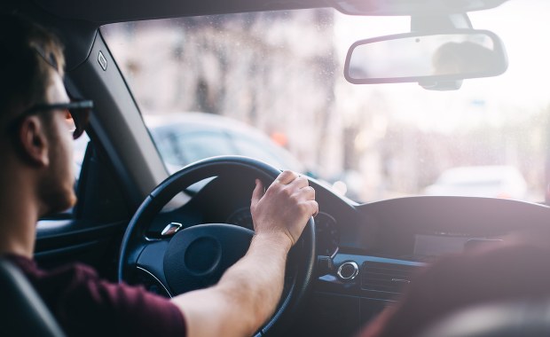 Był taksówkarzem mimo sądowego zakazu