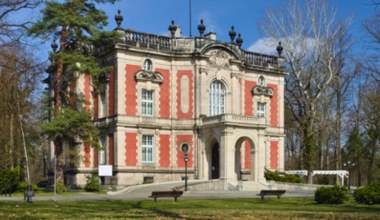 Był tu "Mały Wersal", został Pałac Kawalera. Rezydencja na miarę cesarza 
