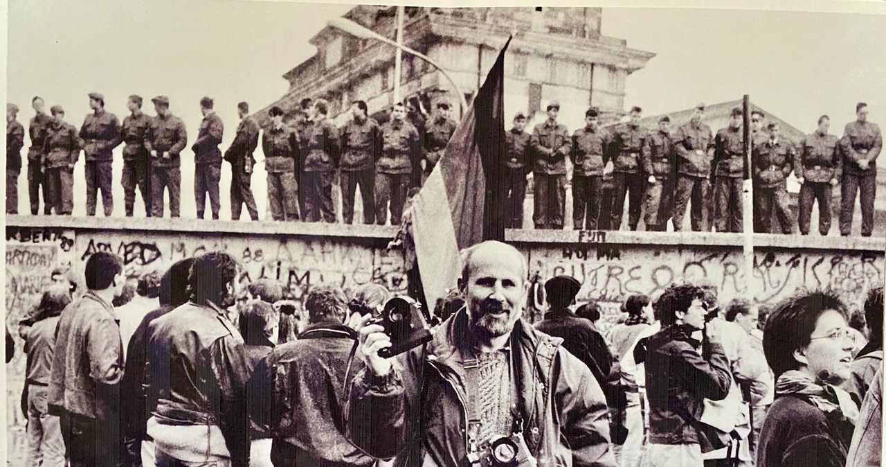 Był w Berlinie, gdy runął mur. Historię opowiedział w zdjęciach 