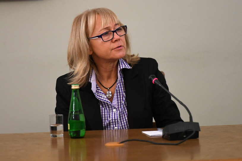 Była dyrektor departamentu finansowego Amber Gold Danuta Misiewicz zeznaje przed sejmową komisją śledczą /Bartłomiej Zborowski /PAP