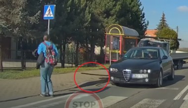 Była na pasach, kiedy z busa wystrzeliły w jej kierunku metalowe pręty