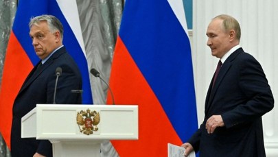 Była tłumaczka Putina z misją na Węgrzech. Ostra gra na Orbana