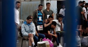 "Byli rozbierani, rabowani, bici". Szokujące kulisy działań na granicy UE