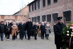 Byli więźniowie, w 71. rocznicę wyzwolenia KL Auschwitz