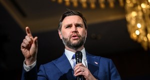 "Było trochę grożenia, ale ostatecznie osiągnęliśmy postęp". Vance o rozmowach z Iranem