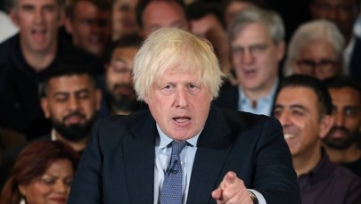 Były brytyjski premier w centrum uwagi. Wszystko za sprawą karaoke we Włoszech