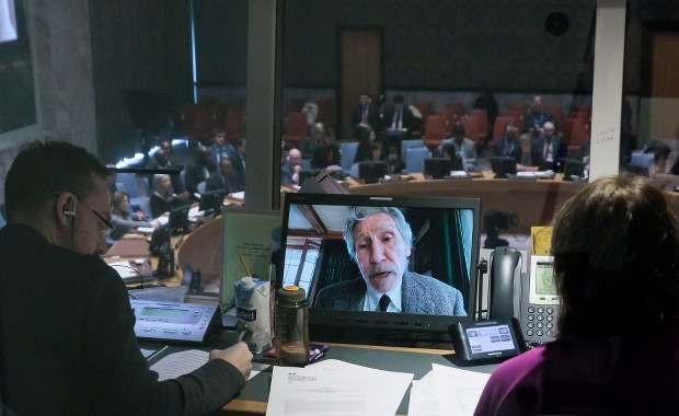 Były lider Pink Floyd przemawiał w ONZ. "Brzdąkajcie dalej na gitarze, panie Waters"