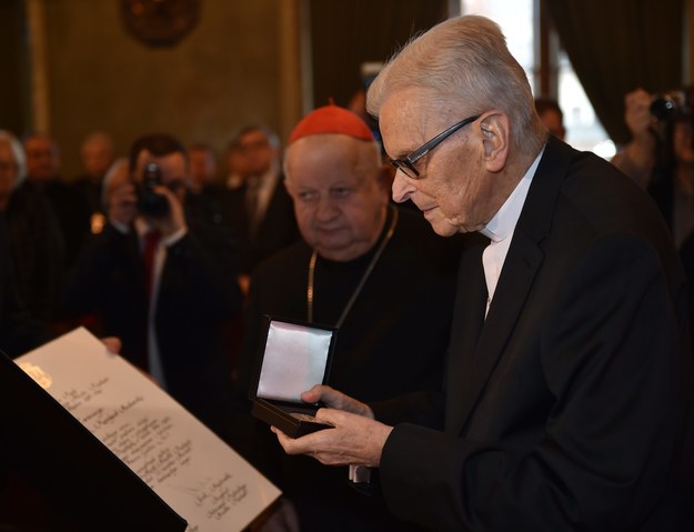 Były metropolita krakowski kardynał Franciszek Macharski (P) i kard. Stanisław Dziwisz /Jacek Bednarczyk /PAP