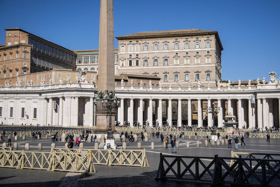 Były nuncjusz apostolski będzie sądzony za napaść na tle seksualnym / 	Alessandro Serrano /PAP/Photoshot