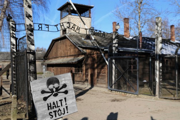 Były obóz zagłady Auschwitz-Birkenau / 	Andrzej Grygiel    /PAP