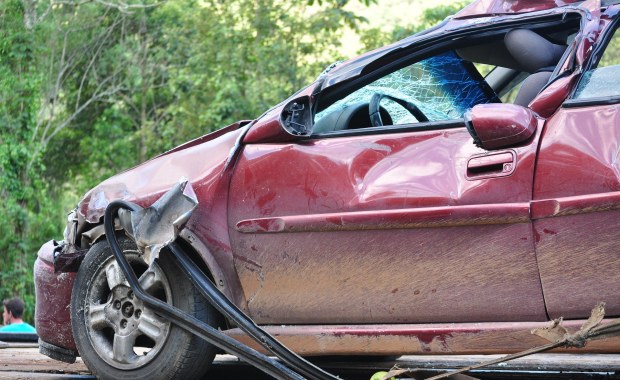Były policjant miał sprzedawać dane ofiar wypadków