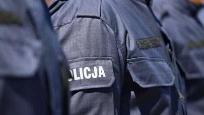 ​Były policjant oskarżony. Miał uderzyć pracowniczkę komendy w pośladek