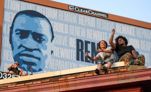 Były policjant przyznał się do nieumyślnego zabójstwa George’a Floyda 