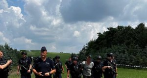 ​Były policjant przyznał się do zabicia teścia i ranienia teściowej. Trafił do szpitala