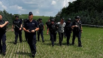 ​Były policjant przyznał się do zabicia teścia i ranienia teściowej. Trafił do szpitala