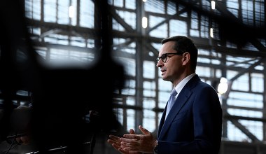 Były premier chwali SAFE 0 proc. "To bardzo dobry kierunek"