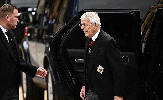 Były premier Wielkiej Brytanii oskarża USA o "przytulanie się" do Rosji Putina