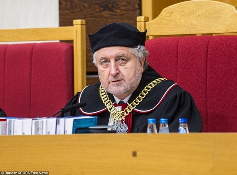 Były prezes TK Andrzej Rzepliński /Bartosz Krupa /East News