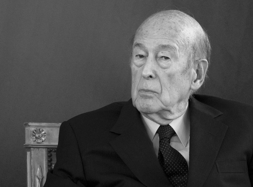 Były prezydent Francji Valery Giscard d'Estaing zmarł w środę w wieku 94 lat /IAN LANGSDON /PAP/EPA