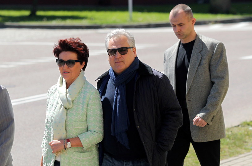 Były prezydent RP Aleksander Kwaśniewski z żoną Jolantą /Tomasz Waszczuk /PAP