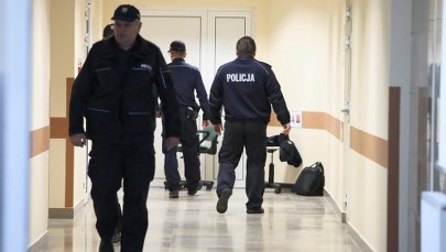 Były prezydent Siedlec tydzień po ataku nożownika opuścił szpital
