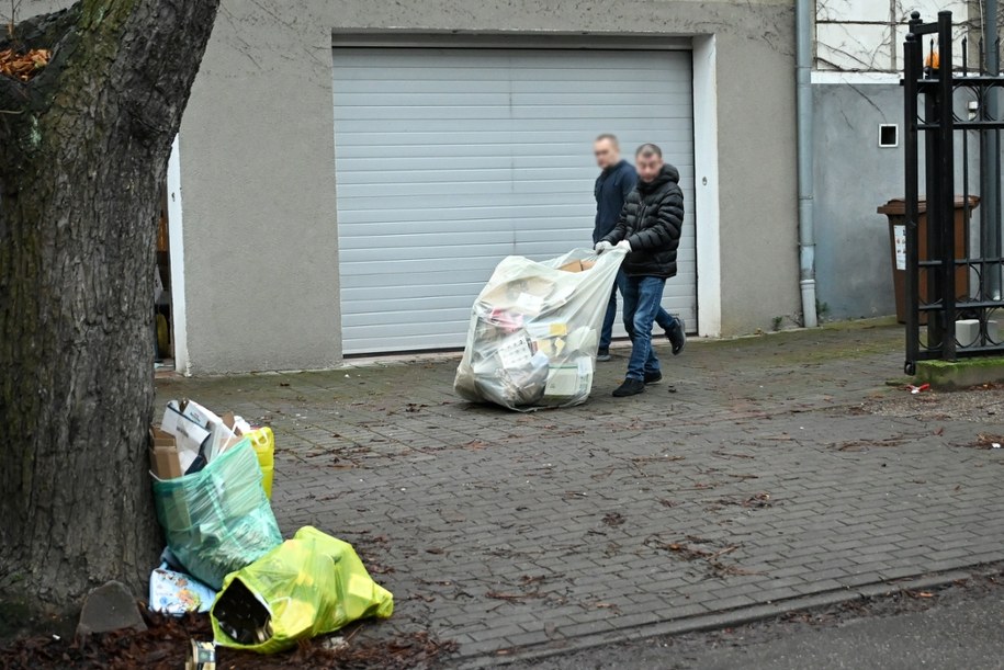 Były rosyjski konsulat w Gdańsku. Zdjęcie z 23 grudnia ubiegłego roku, kiedy trwało pakowanie rzeczy /Adam Warżawa