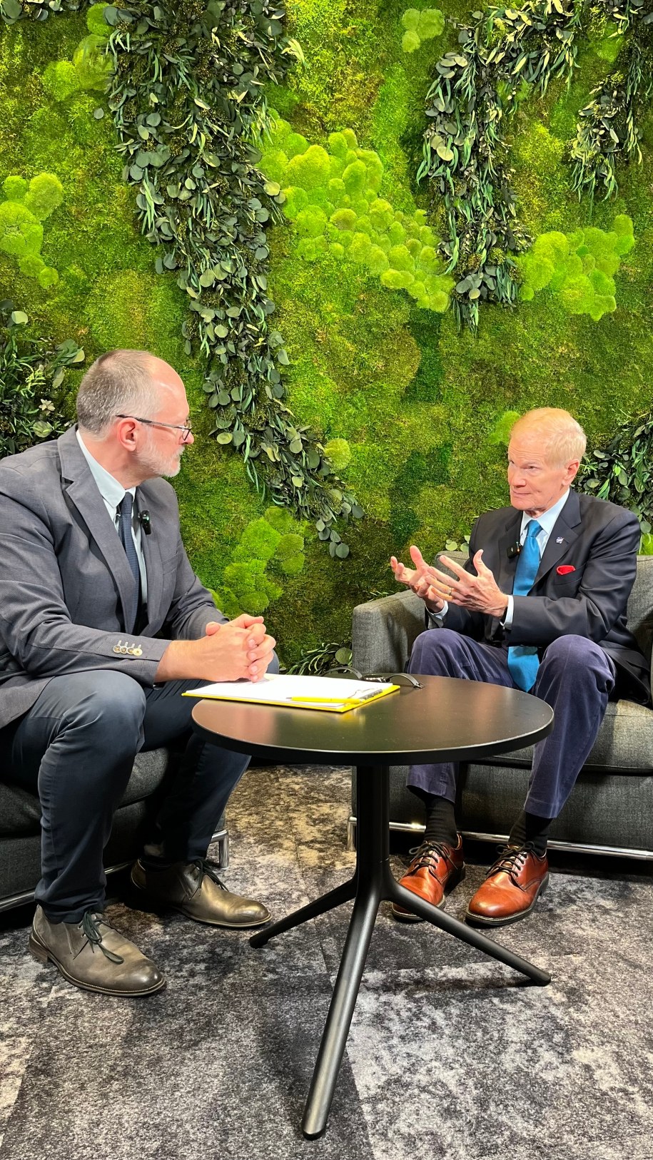 Były senator i astronauta podkreśla, że misją agencji jest nie tylko wysyłanie misji załogowych i odkrywanie Wszechświata, ale też badanie skutków zmian klimatycznych na Ziemi, czy ochrona naszej planety przed groźnymi planetoidami. /Michał Dukaczewski /RMF FM