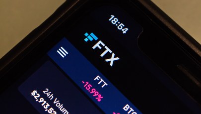 Były szef giełdy FTX Bankman-Fried z zarzutami oszustw i defraudacji