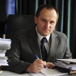 Były szef KNF: Klientom firm pożyczkowych może zaszkodzić zarówno nadmiar, jak i niedobór regulacji