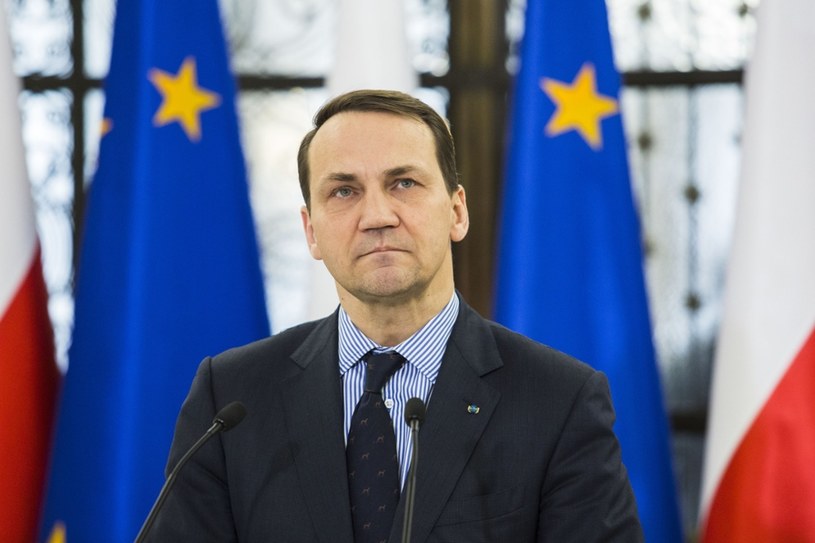 Były szef MSZ Radosław Sikorski /Andrzej Hulimka  /Reporter