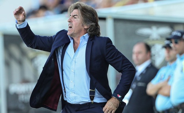 Były trener Legii nie chce opuścić Iranu. Schronił się w ambasadzie